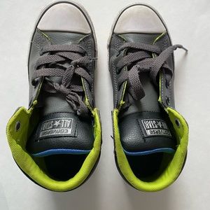 Kids converse shoes grey and lime green. Size 2